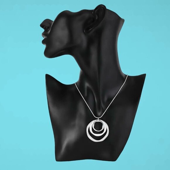 NWT S925 Silver Stamped Triple Circle Pendant Snake Chain Necklace For Women - Picture 11 of 14